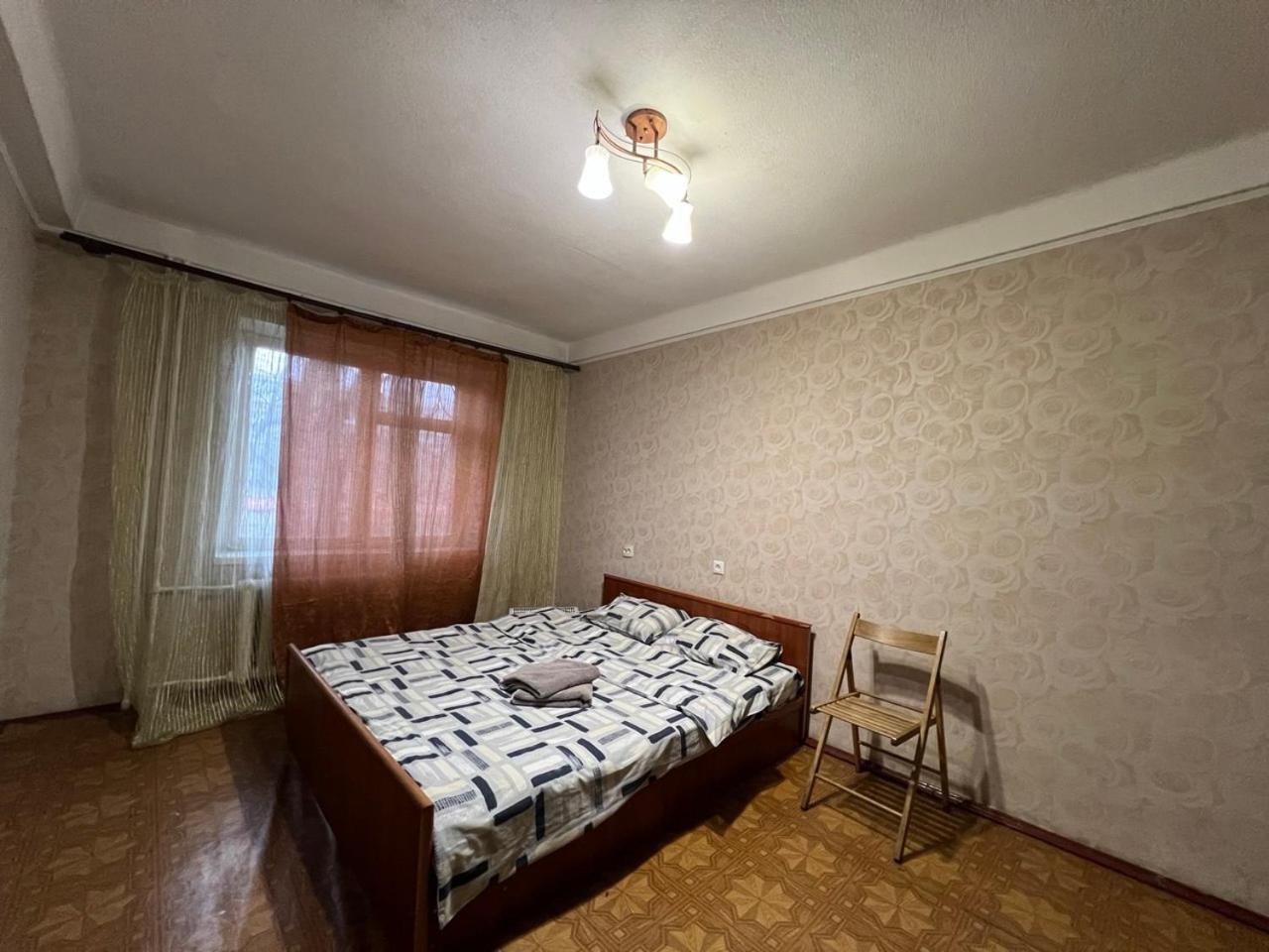 Квартира Эконом-Класса Возле Метро Левобережная Kiev Luaran gambar